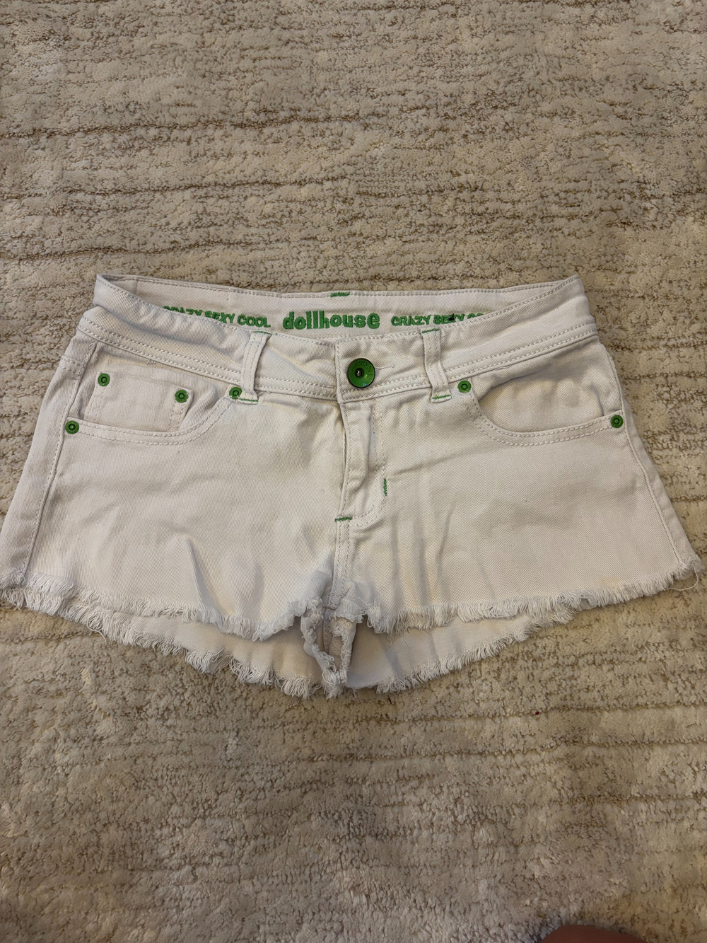 Dollhouse White Denim Cutoff Shorts Green Embroidery Size 9 lowrise vintage y2k